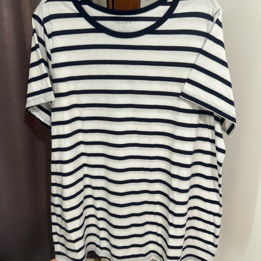 Torrid Navy and White Striped Tee Size 3